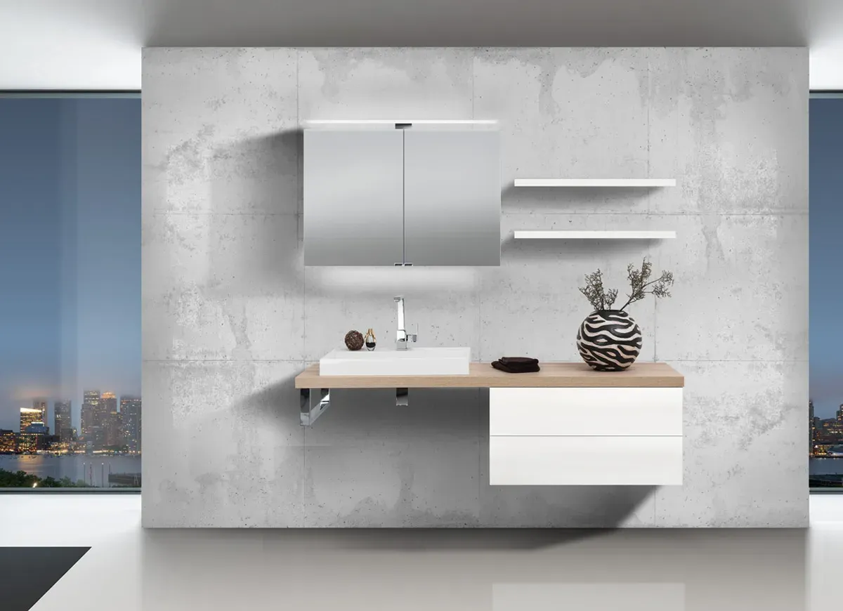 Modernes Badezimmer mit Intarbad-Möbeln der Kollektion Metropolis